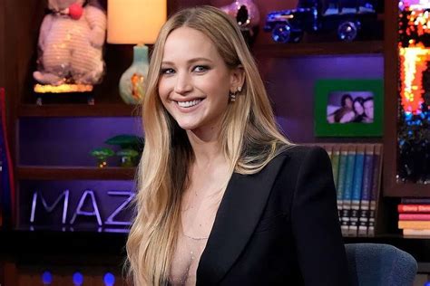 fotos de jennifer lawrence desnuda|La espectacular escena de desnudo integral de Jennifer Lawrence.